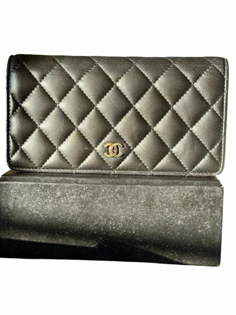 CHANEL Quilted Card Holder in Metallic Gray with Gold CC